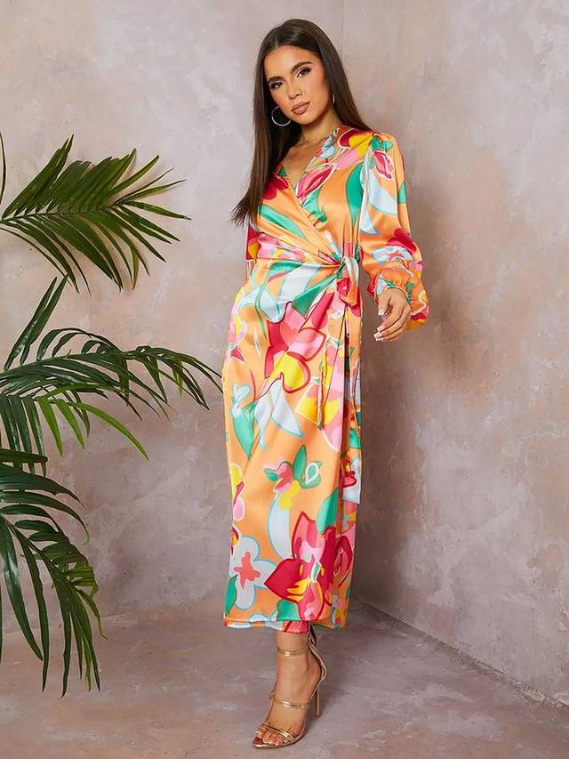 Платье-миди с цветочным принтом Wrap Chi Chi London
Платье-миди с цветочным принтом Wrap Chi Chi London