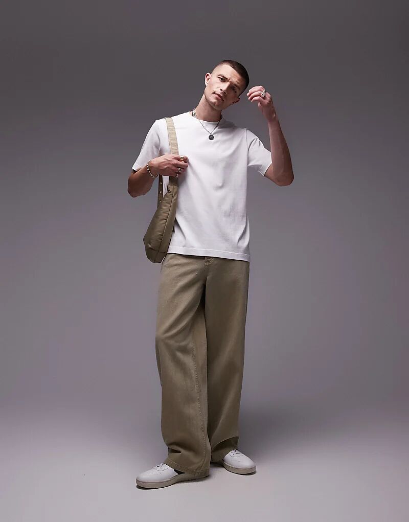 Белая однотонная трикотажная футболка ARKET
Белая однотонная трикотажная футболка ARKET