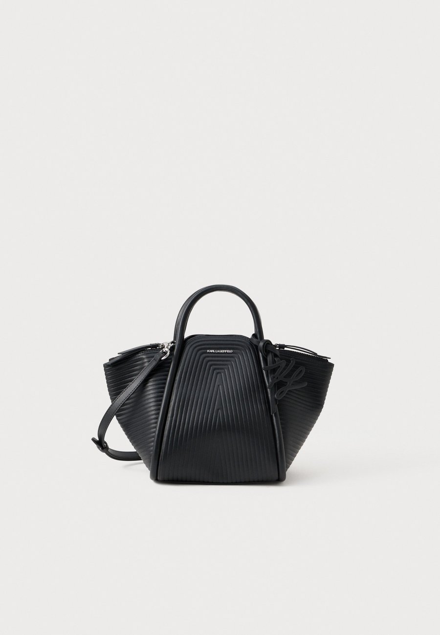 Сумка KARL LAGERFELD WELLEN TOTE, Black
Сумка KARL LAGERFELD WELLEN TOTE, Black