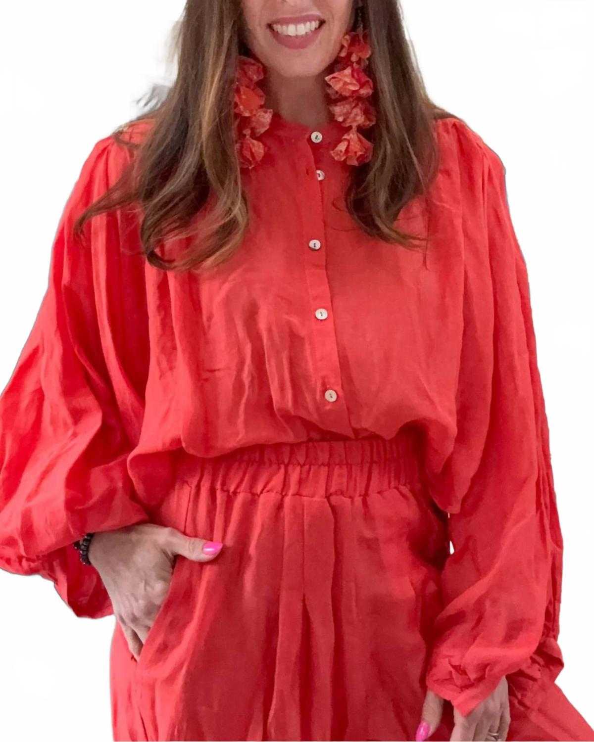 Каллисто Красная рубашка на пуговицах Pearl and Caviar 
Каллисто Красная рубашка на пуговицах Pearl and Caviar