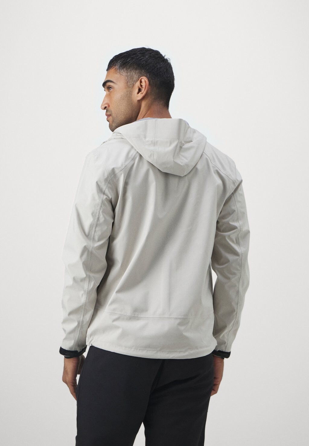 Водонепроницаемая куртка FEATHER DRY WATERPROOF SHELL JACKET Calvin Klein Golf, бежевый
Водонепроницаемая куртка FEATHER DRY WATERPROOF SHELL JACKET Calvin Klein Golf, бежевый