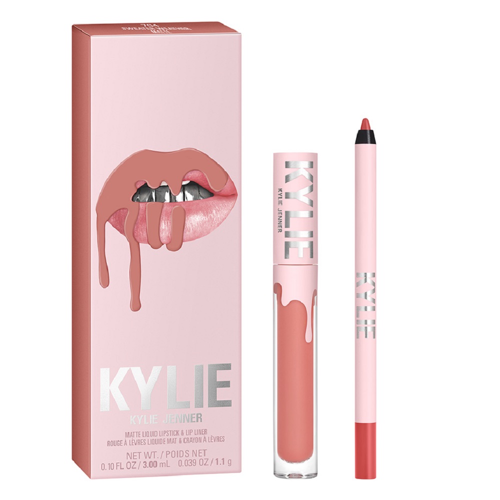 Набор матовой помады для губ matte lip kit Kylie Cosmetics, цвет nr. 704 sweater weather, количество 1 шт.
Набор матовой помады для губ matte lip kit Kylie Cosmetics, цвет nr. 704 sweater weather, количество 1 шт.