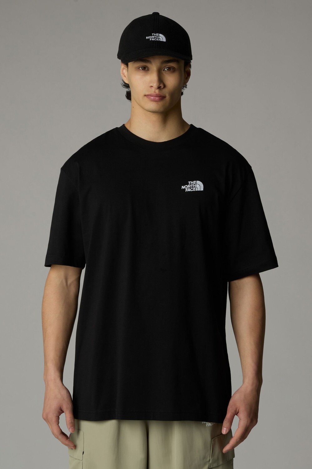 Мужская футболка с коротким рукавом, свободного покроя The North Face, черный
Мужская футболка с коротким рукавом, свободного покроя The North Face, черный