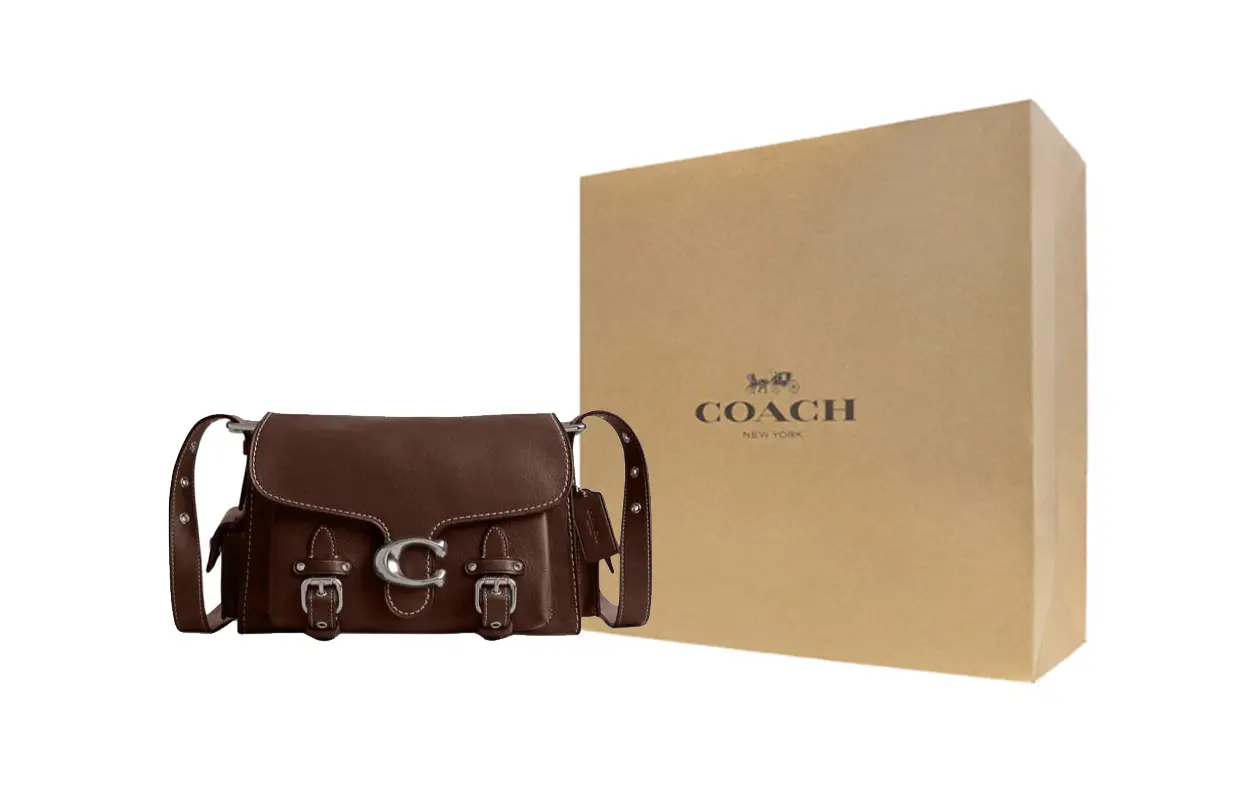 Cargo Soft Tabby Cow Leather Portable Crossbody Bag, Shoulder Bag Medium Women's Maple Leaf COACH, gift box set (basic set+желтый box)
Cargo Soft Tabby Cow Leather Portable Crossbody Bag, Shoulder Bag Medium Women's Maple Leaf COACH, gift box set (basic set+желтый box)