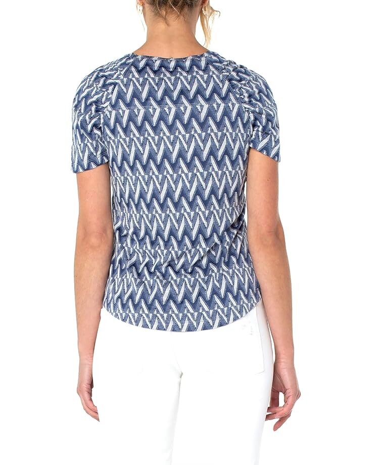 Футболка Liverpool Los Angeles Shirred Short Sleeve Knit Tee, цвет Blue/White Chevron
Футболка Liverpool Los Angeles Shirred Short Sleeve Knit Tee, цвет Blue/White Chevron