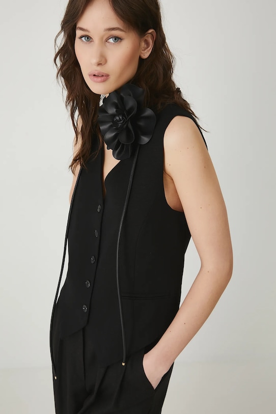 Жилет с добавлением льна Medicine, черный
Жилет с добавлением льна Medicine, черный