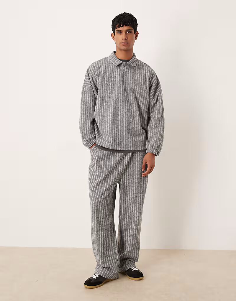 Широкие шерстяные джоггеры серого цвета Asos Design
Широкие шерстяные джоггеры серого цвета Asos Design