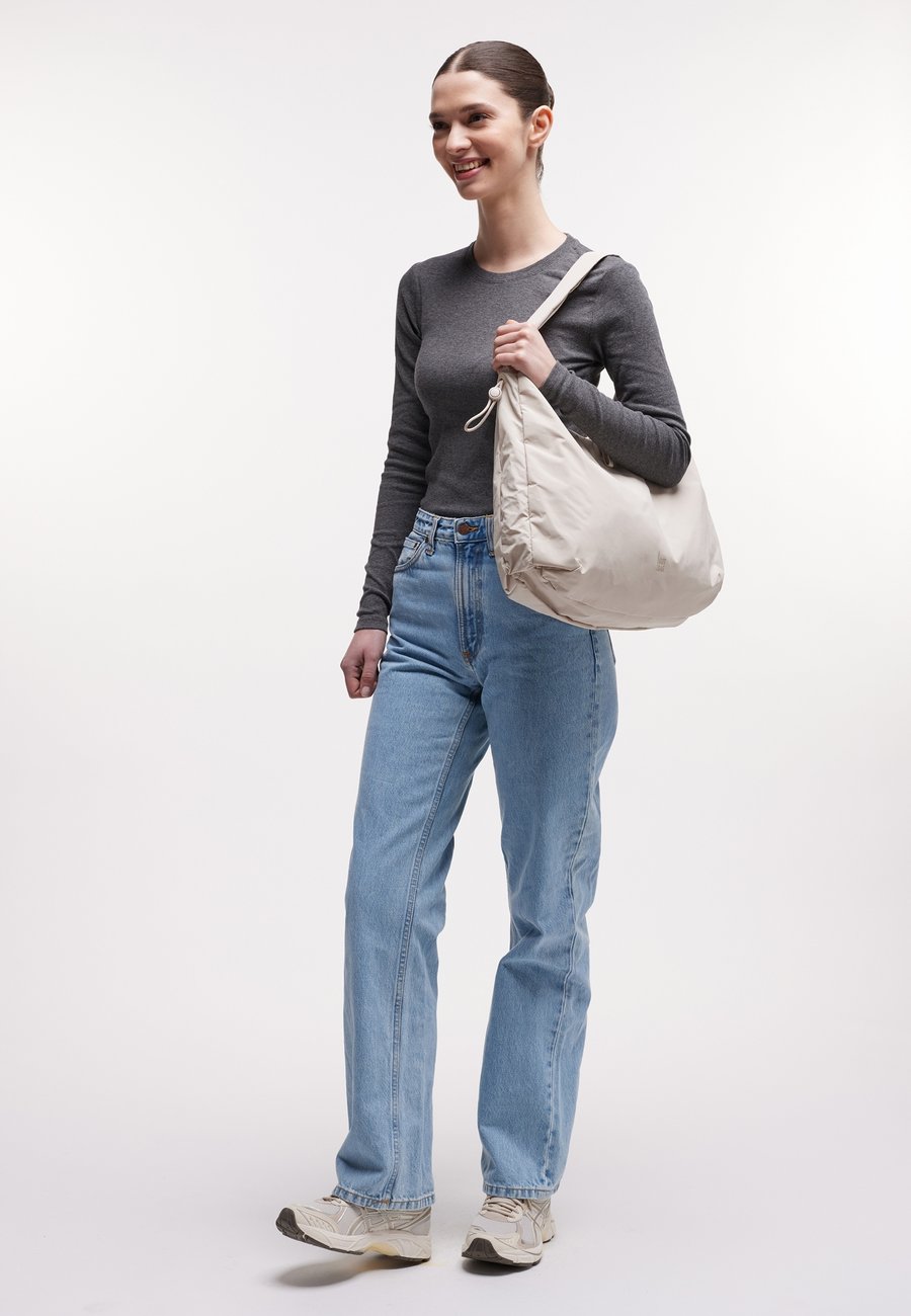 Сумка-шоппер GOT BAG MELLOW, Soft Shell/Off-White
Сумка-шоппер GOT BAG MELLOW, Soft Shell/Off-White