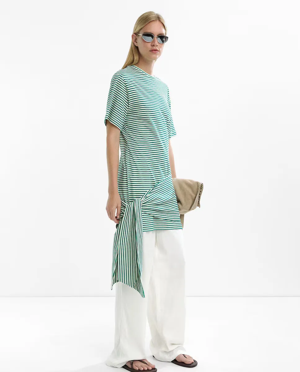 Короткое платье из 100% хлопка с полосатым принтом и перекрещивающимися завязками Parfois, зеленый
Короткое платье из 100% хлопка с полосатым принтом и перекрещивающимися завязками Parfois, зеленый