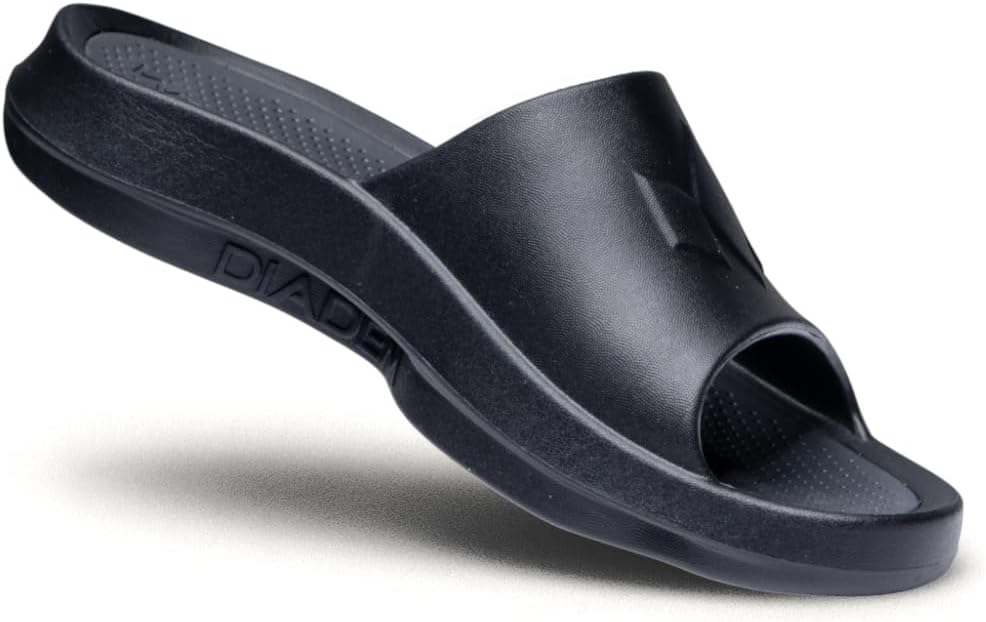 Шлепанцы Diadem Court Diadem Sports, черный
Шлепанцы Diadem Court Diadem Sports, черный