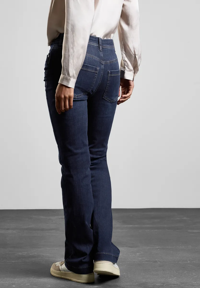 Джинсы узкого кроя STREET ONE, 5 карманов, цвет Dark Indigo Slightly Washed
Джинсы узкого кроя STREET ONE, 5 карманов, цвет Dark Indigo Slightly Washed