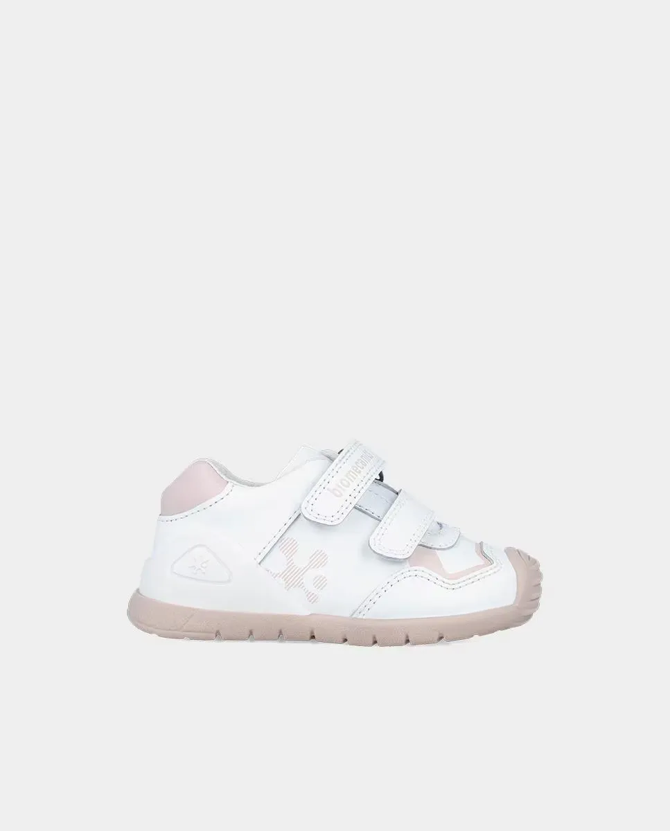 Кожаные детские школьные туфли с двойной застежкой на крючок и петлю Biomecanics, розовый
Кожаные детские школьные туфли с двойной застежкой на крючок и петлю Biomecanics, розовый