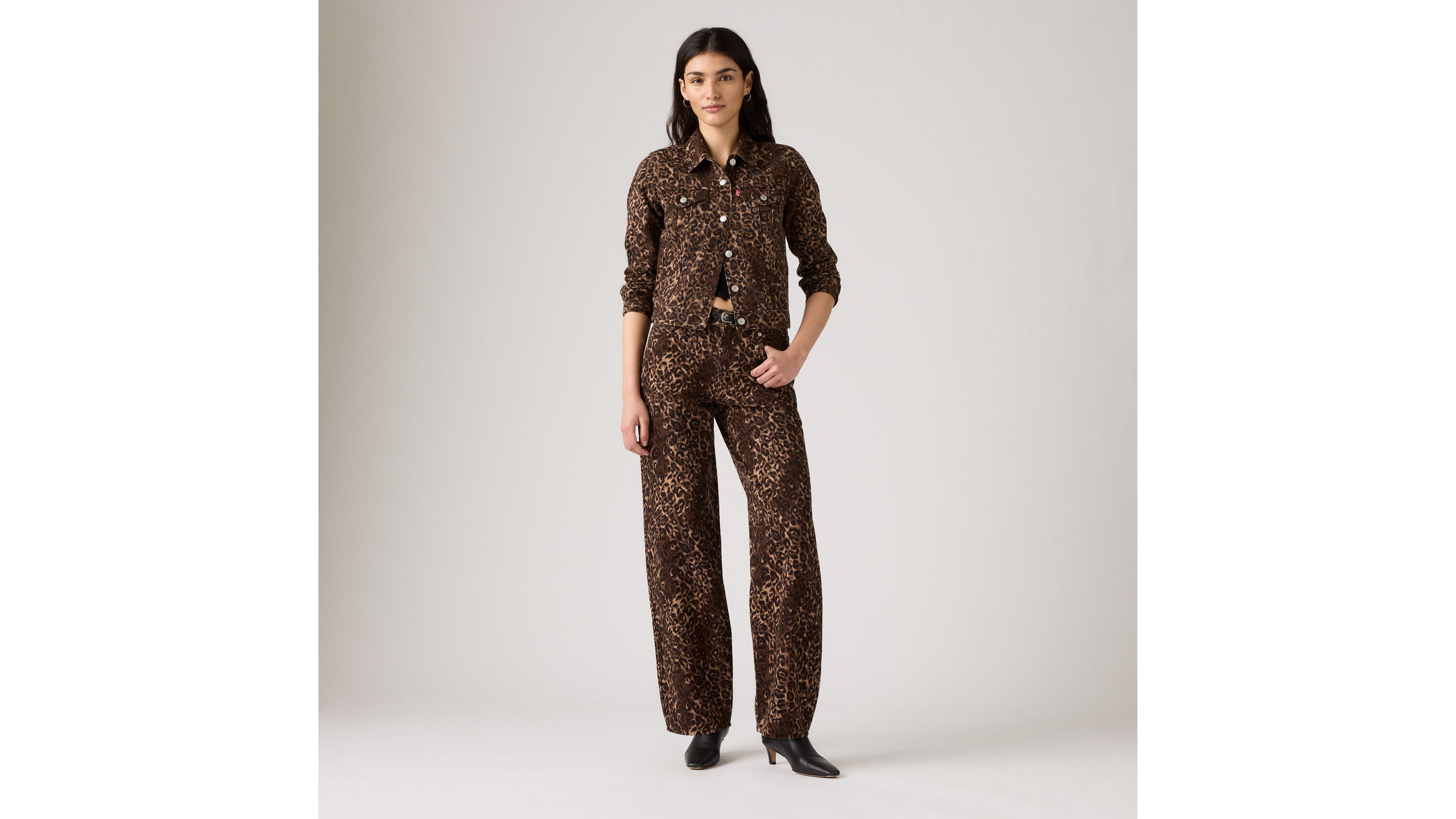 Женские джинсы Baggy Dad Levi's, Cat Eyes - Brown
Женские джинсы Baggy Dad Levi's, Cat Eyes - Brown