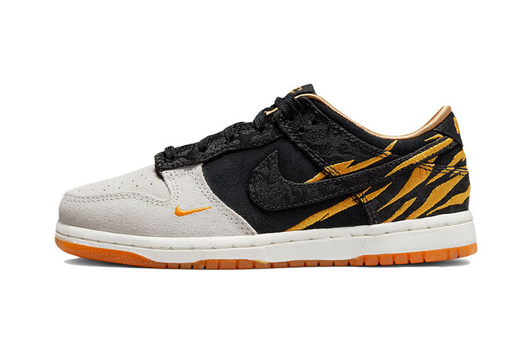 Nike Dunk Low Год Тигра, бога богатства (2022) (PS)
Nike Dunk Low Год Тигра, бога богатства (2022) (PS)
