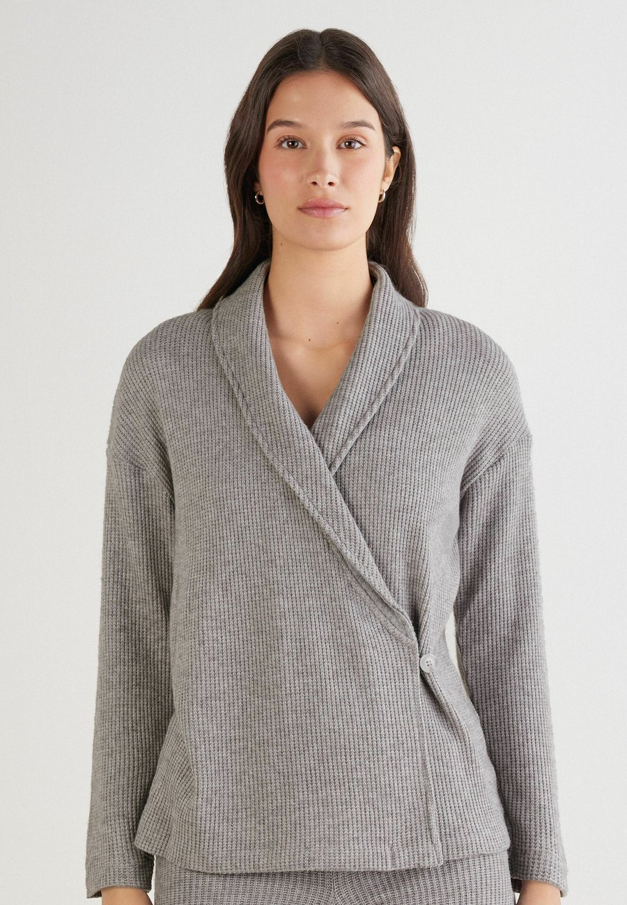 Пижамный топ Intimissimi SOFT TRICOT, Grey/Light Grey
Пижамный топ Intimissimi SOFT TRICOT, Grey/Light Grey