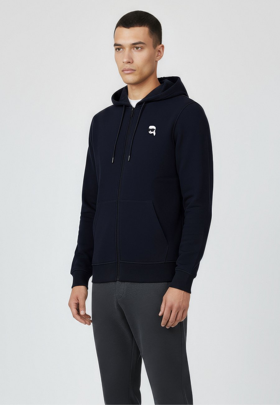 Толстовка KARL LAGERFELD Zip-up sweatshirt, Midnight Blue /Dark Blue
Толстовка KARL LAGERFELD Zip-up sweatshirt, Midnight Blue /Dark Blue
