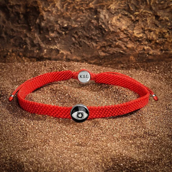 Обнадеживающий взгляд - браслет из красной нити от сглаза Karma And Luck, red/black/silver/white
Обнадеживающий взгляд - браслет из красной нити от сглаза Karma And Luck, red/black/silver/white