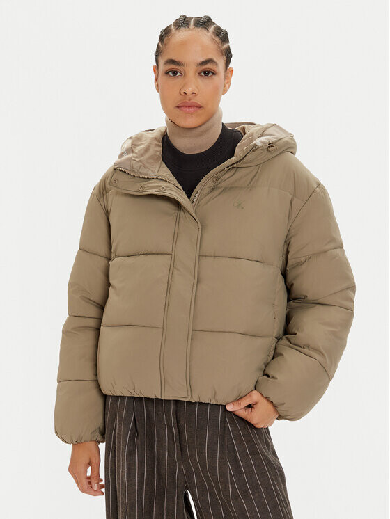 Пуховик стандартного кроя Calvin Klein Jeans, бежевый
Пуховик стандартного кроя Calvin Klein Jeans, бежевый