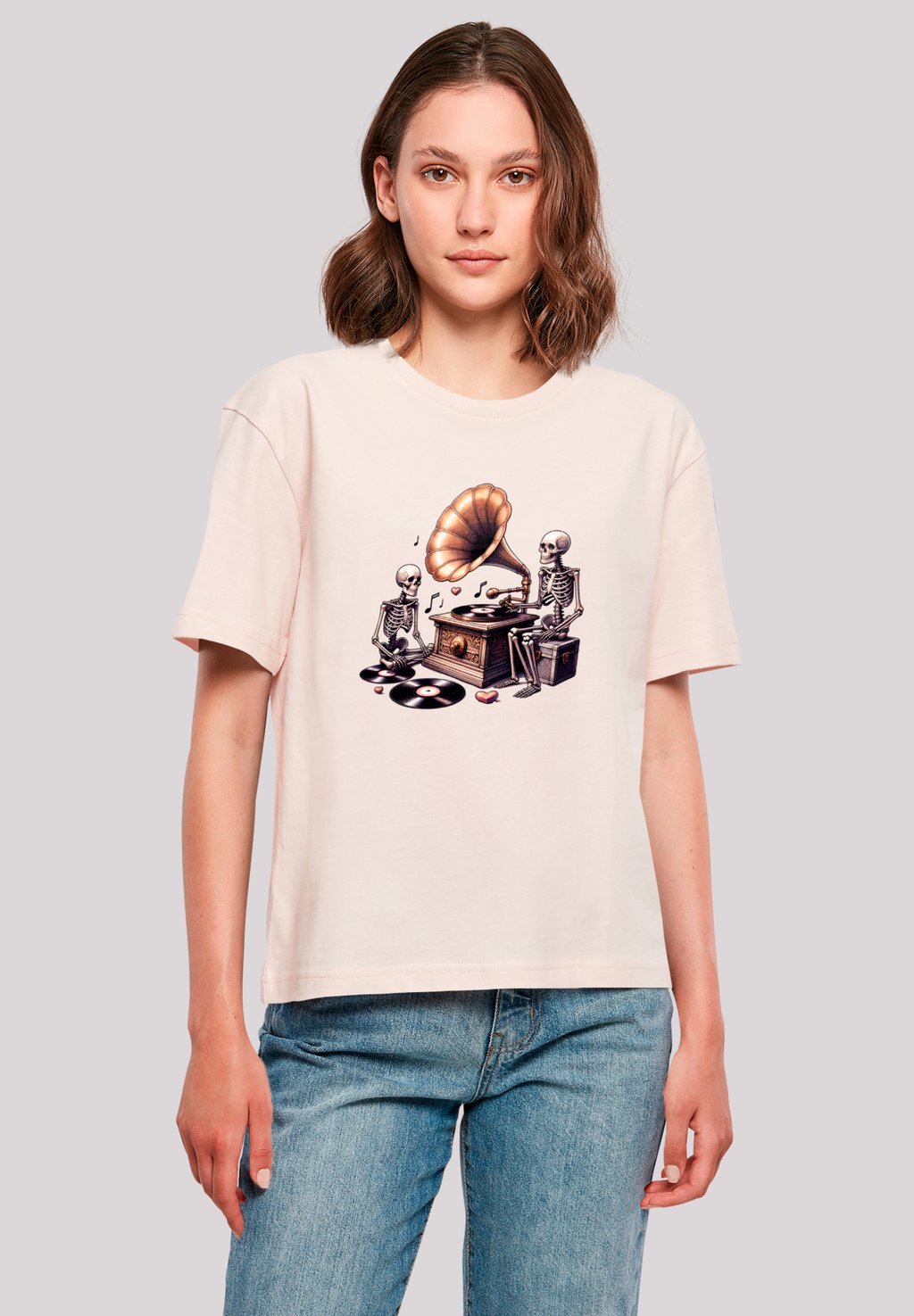 Футболка с принтом GOTHIC SKELETON VINTAGE VINYL PLATTENSPIELER F4NT4STIC, светло-розовый
Футболка с принтом GOTHIC SKELETON VINTAGE VINYL PLATTENSPIELER F4NT4STIC, светло-розовый