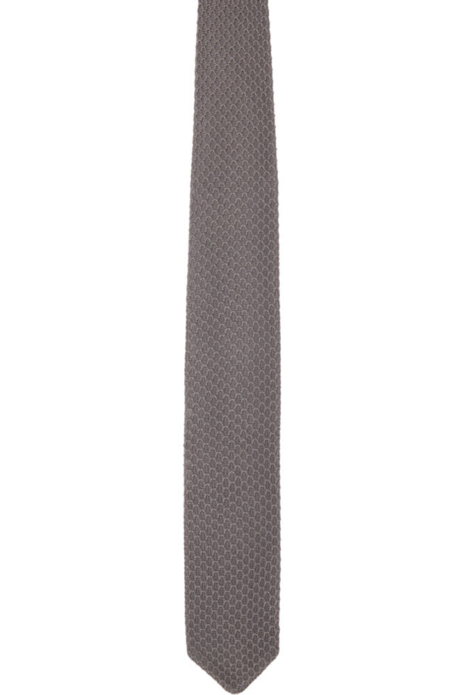 Серый официальный галстук mfpen
Серый официальный галстук mfpen