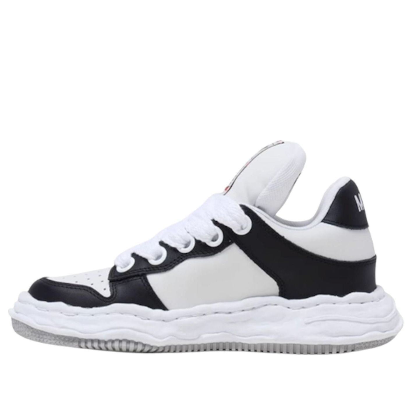 Кроссовки Maison Mihara Yasuhiro Wayne Low Leather Puffer 'Black White'
Кроссовки Maison Mihara Yasuhiro Wayne Low Leather Puffer 'Black White'