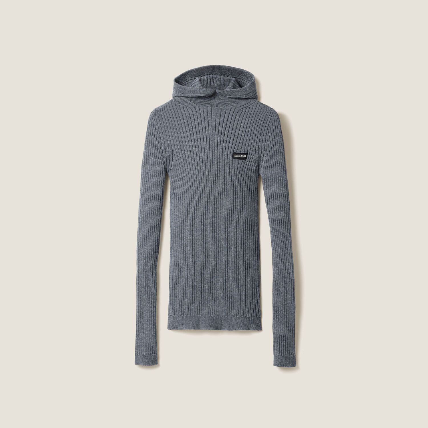 Шерстяной свитер с высоким воротником MIU MIU, серый
Шерстяной свитер с высоким воротником MIU MIU, серый