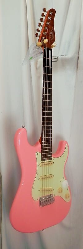 Электрогитара Schecter Nick Johnston Traditional Atomic Coral Model #274 Coral
Электрогитара Schecter Nick Johnston Traditional Atomic Coral Model #274 Coral
