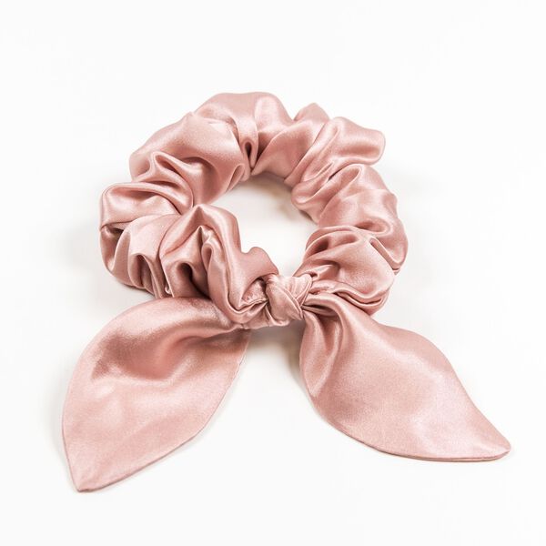 Шелковая повязка для волос с ушками - пудрово-розовая, 1 шт. So Fluffy
Шелковая повязка для волос с ушками - пудрово-розовая, 1 шт. So Fluffy