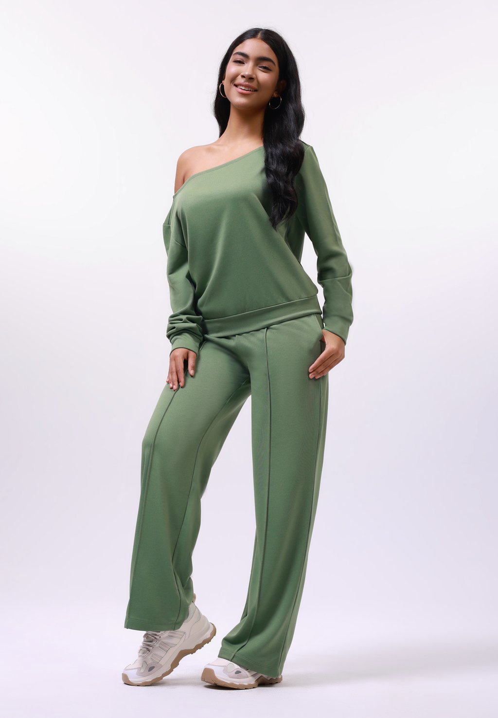 Спортивный костюм Even&Odd, светло-зеленый
Спортивный костюм Even&Odd, светло-зеленый