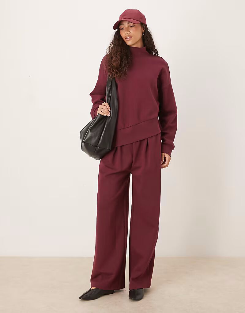 Широкие брюки-джоггеры из интерлока с широким поясом в сливовом цвете Asos Design
Широкие брюки-джоггеры из интерлока с широким поясом в сливовом цвете Asos Design