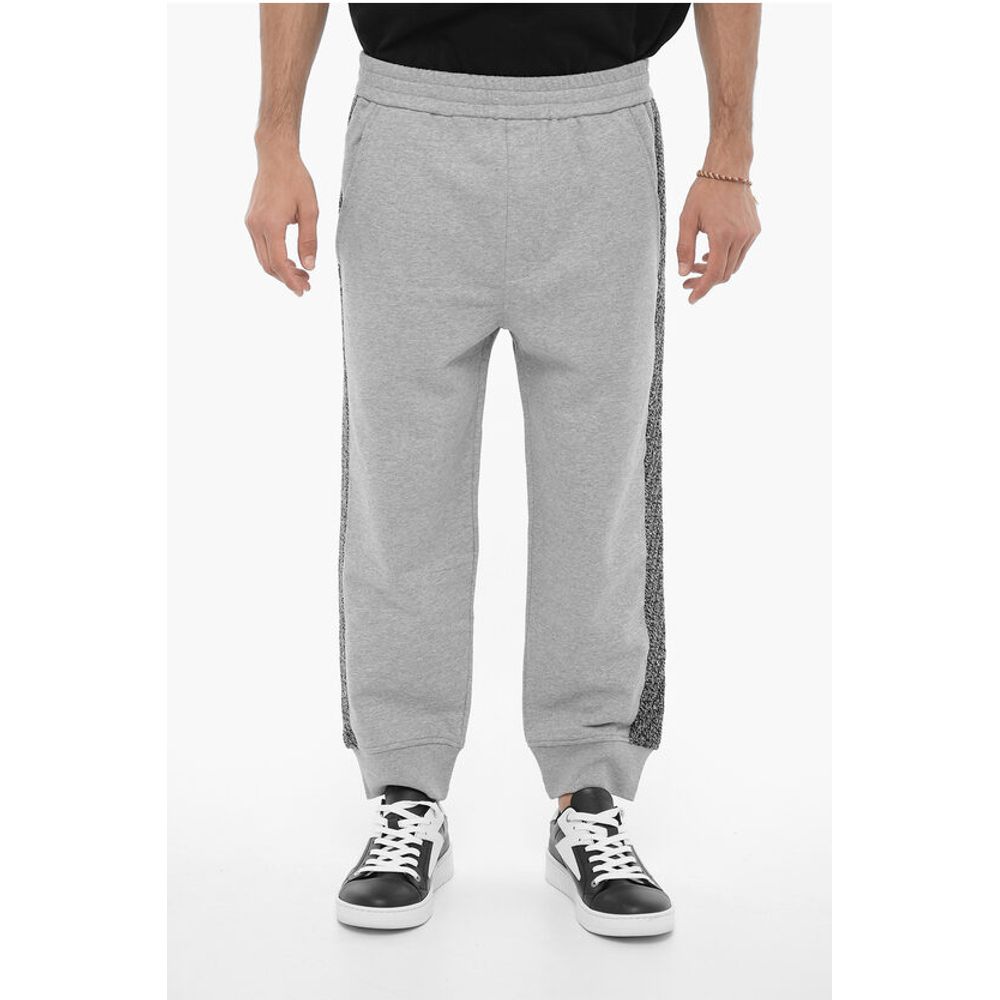 Свободные джоггеры с шерстяными вставками по бокам Neil Barrett, Gray 
Свободные джоггеры с шерстяными вставками по бокам Neil Barrett, Gray