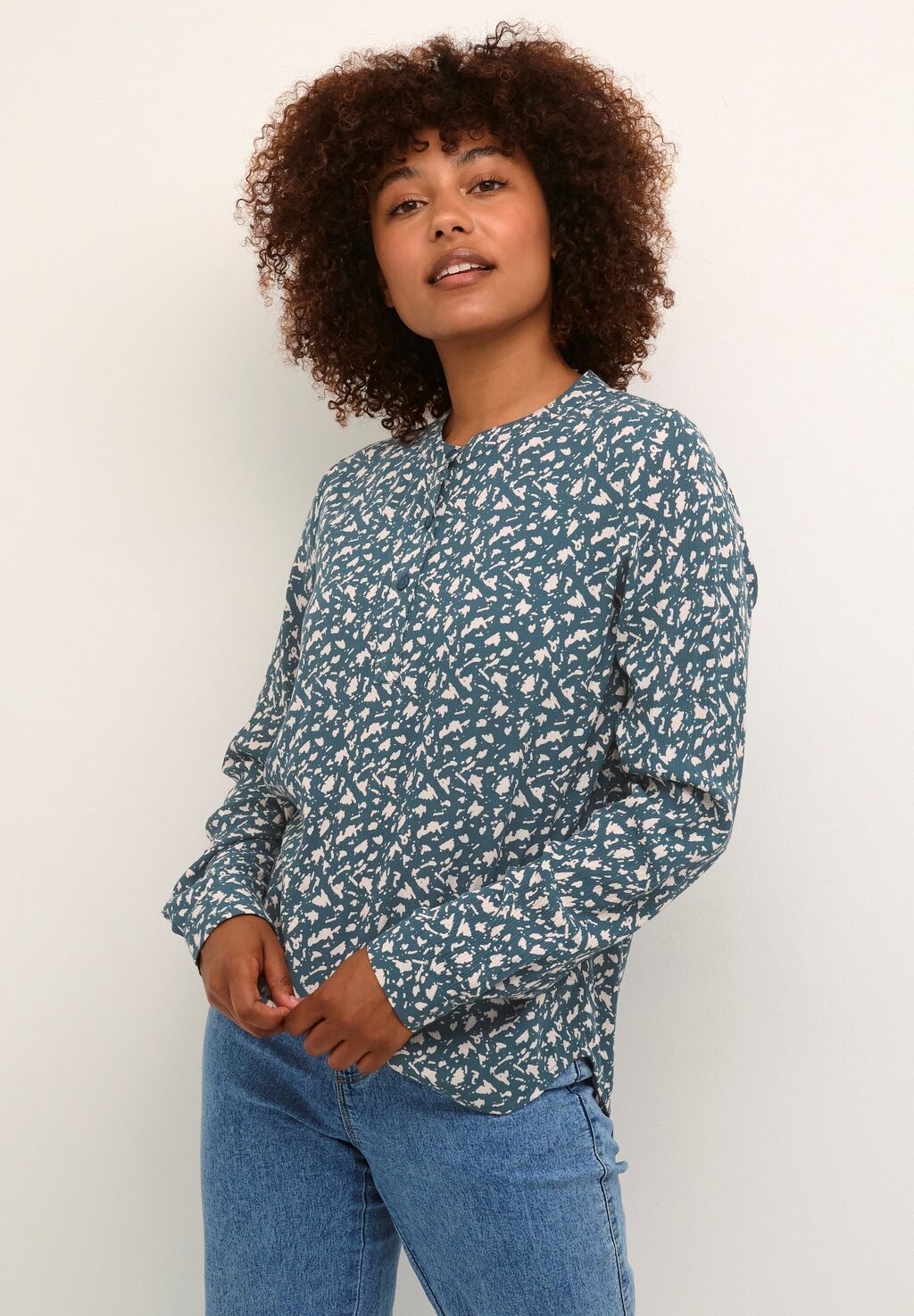 Блузка Kaffe КАЛЕНЕ, цвет green chalk abstract print
Блузка Kaffe КАЛЕНЕ, цвет green chalk abstract print