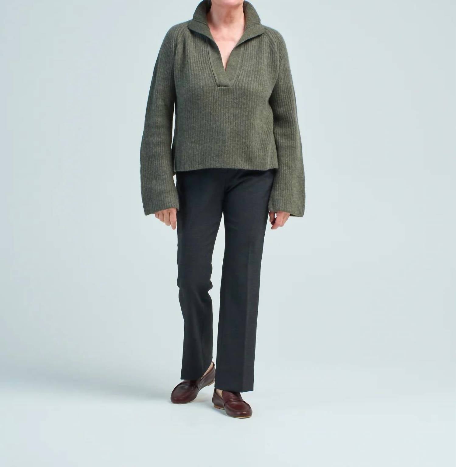 Широкие брюки Crop Flare в цвете графит Peserico, графитовый
Широкие брюки Crop Flare в цвете графит Peserico, графитовый