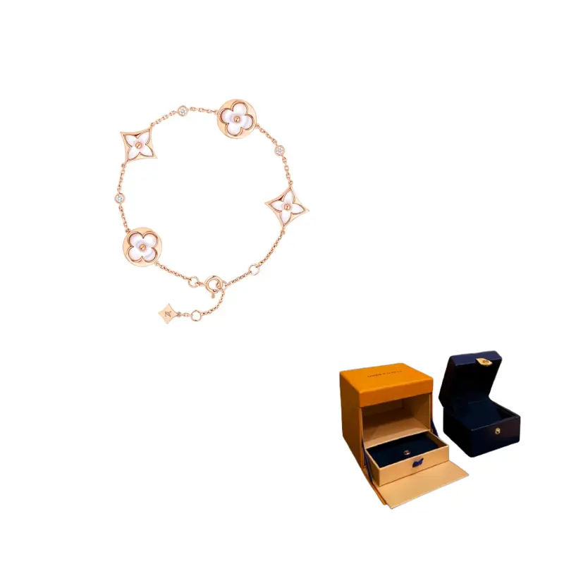 LOUIS VUITTON Браслет Color Blossom Bb Star And Sun Multi Motif Bracelet Pink Gold White Mother of Pearl And Diamonds
LOUIS VUITTON Браслет Color Blossom Bb Star And Sun Multi Motif Bracelet Pink Gold White Mother of Pearl And Diamonds
