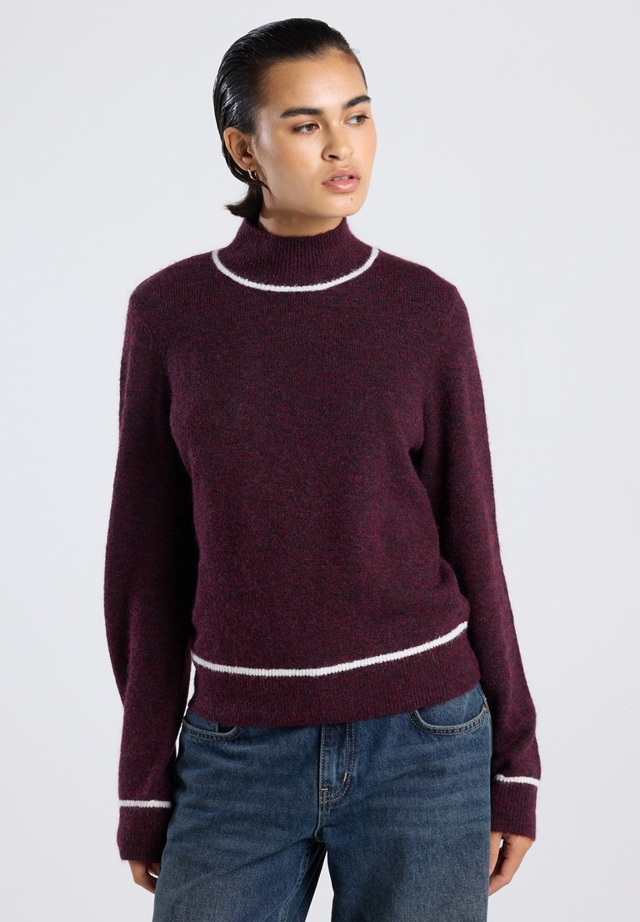 Джемпер America Today Jumper, Purple/Dark Purple
Джемпер America Today Jumper, Purple/Dark Purple