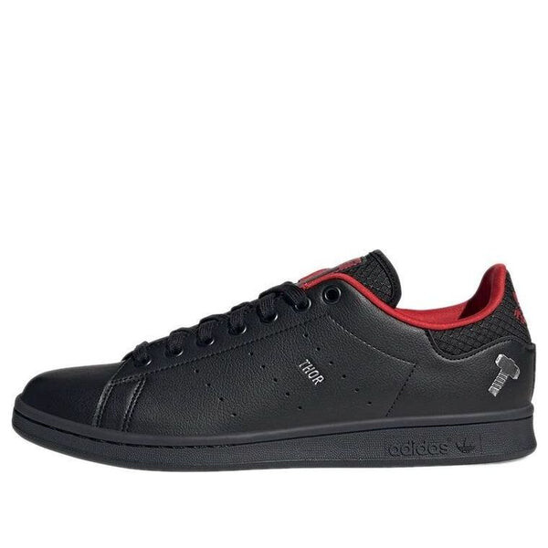 Кроссовки marvel x stan smith Adidas, черный
Кроссовки marvel x stan smith Adidas, черный