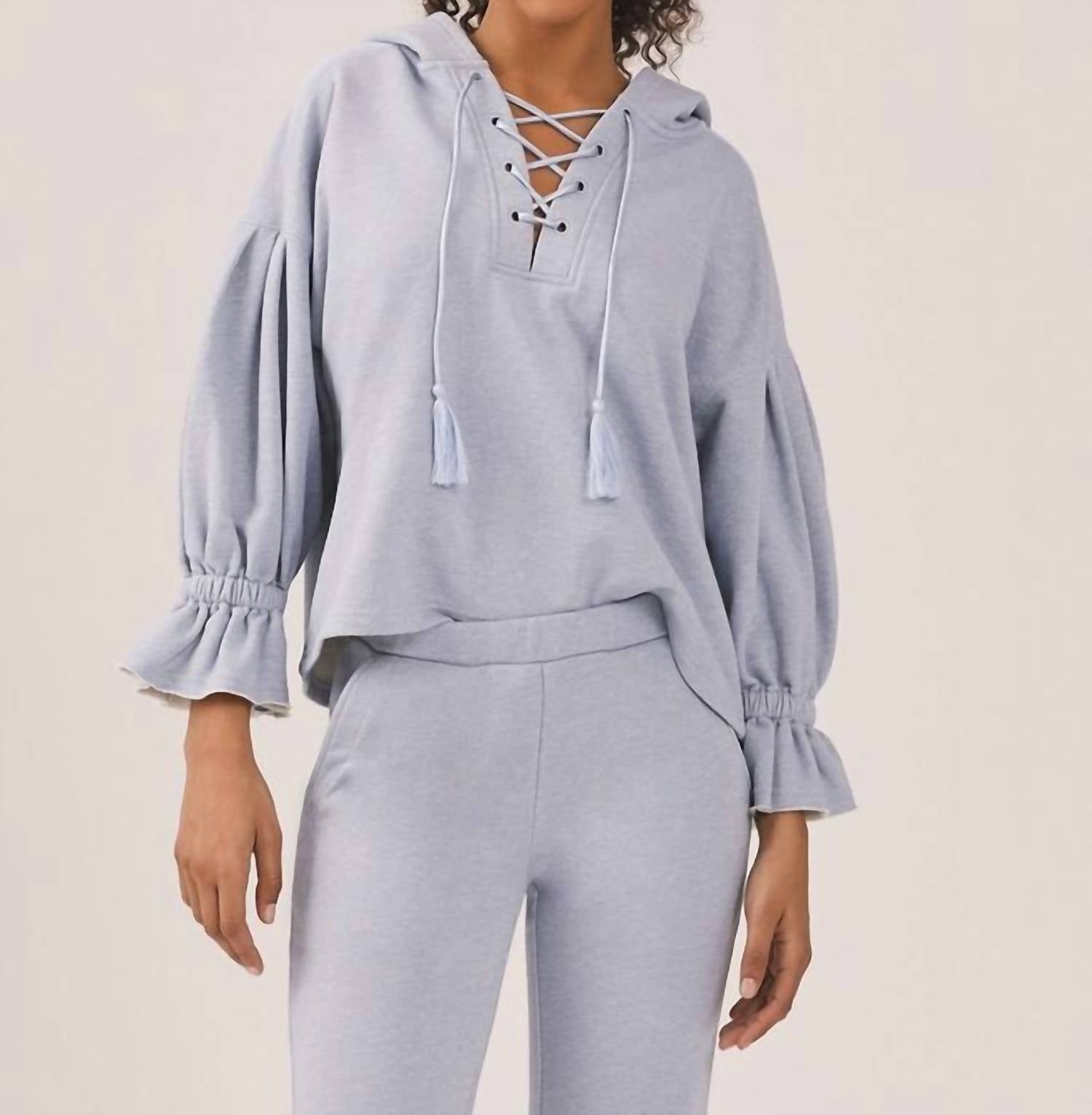 SOMETHING NAVY Худи Sophia на шнуровке, синее
SOMETHING NAVY Худи Sophia на шнуровке, синее