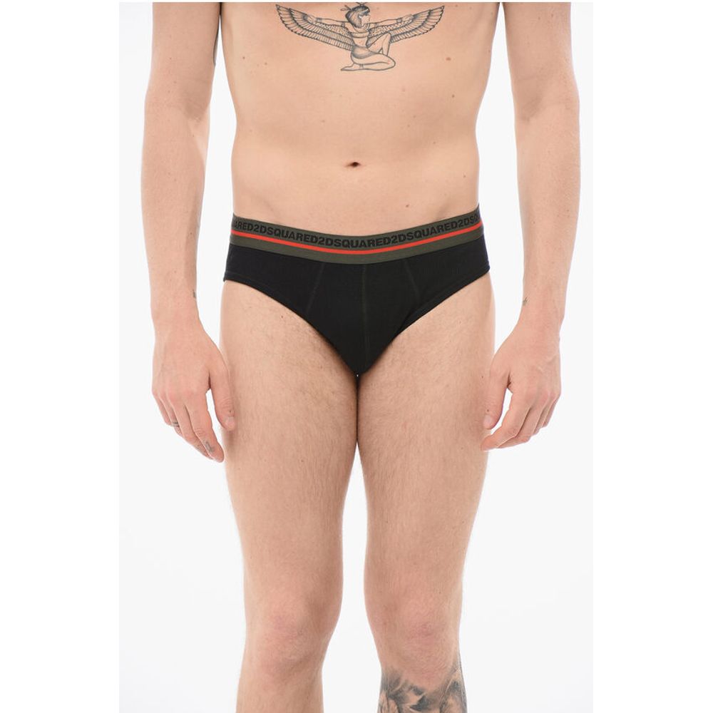 Боксеры из хлопка в рубчик с логотипом на поясе Dsquared2, черный
Боксеры из хлопка в рубчик с логотипом на поясе Dsquared2, черный