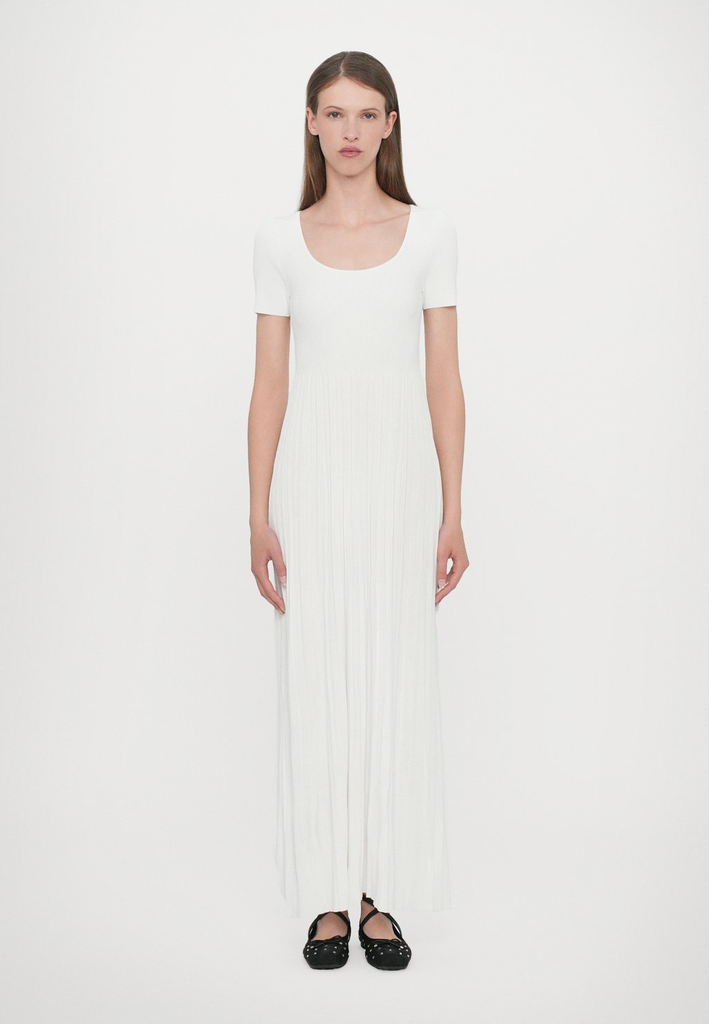 Платье-джемпер EMPIRE SCOOP MICHAEL Michael Kors, белый
Платье-джемпер EMPIRE SCOOP MICHAEL Michael Kors, белый