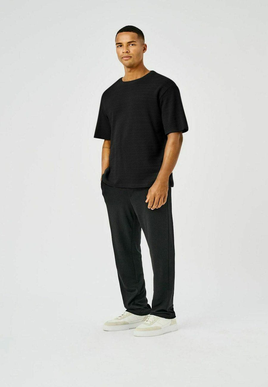 Футболка Only & Sons ONSGIVO REG 12 SS CREW NOOS, Black, Черный, Футболка Only & Sons ONSGIVO REG 12 SS CREW NOOS, Black
Футболка Only & Sons ONSGIVO REG 12 SS CREW NOOS, Black, Черный, Футболка Only & Sons ONSGIVO REG 12 SS CREW NOOS, Black