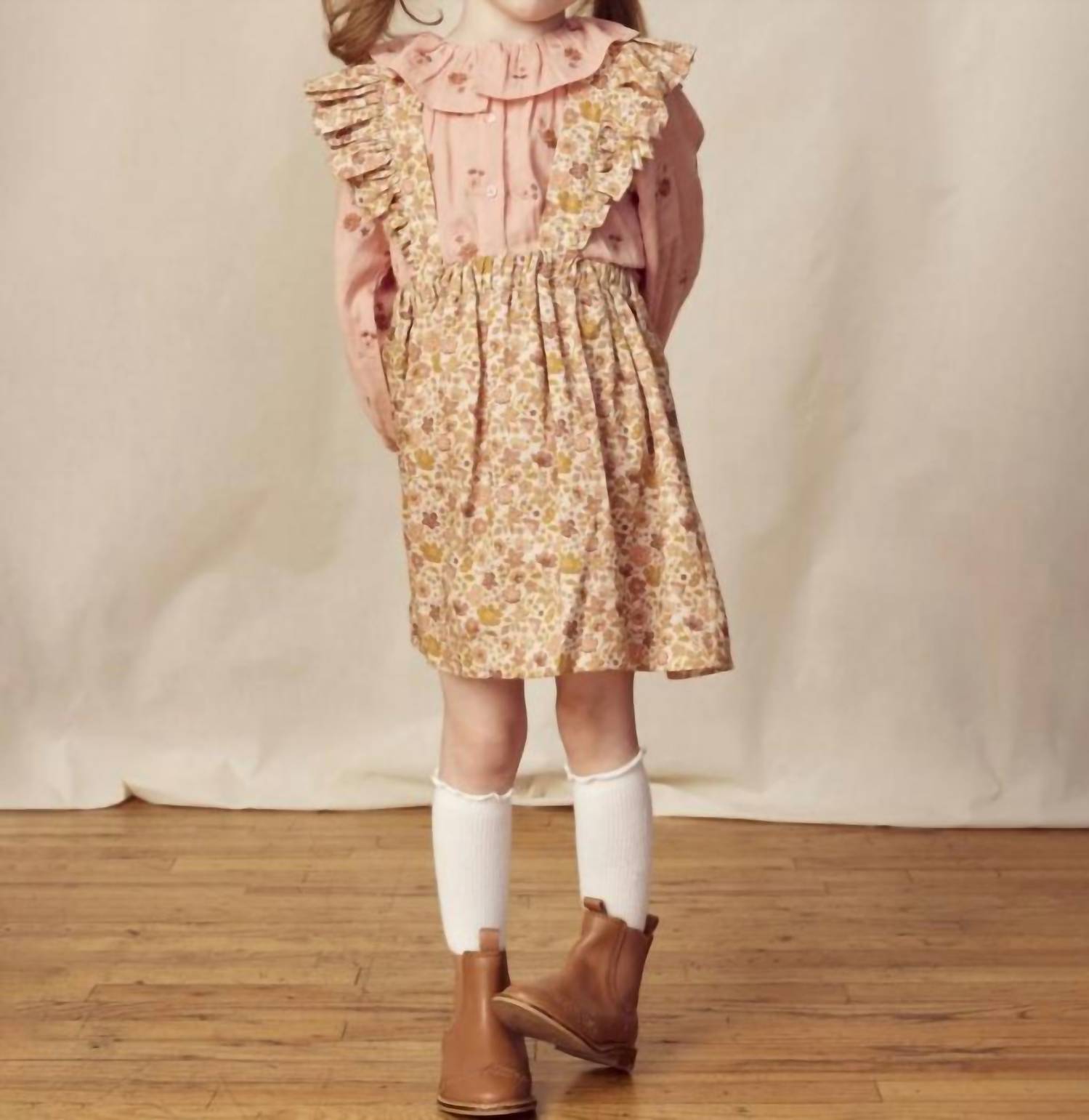 Детская сарафан-юбка Selma с цветочным принтом в пыльно-розовом цвете Early Sunday
Детская сарафан-юбка Selma с цветочным принтом в пыльно-розовом цвете Early Sunday