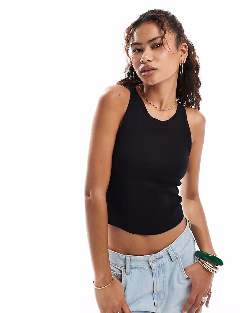 ONLY топ со встроенным бюстгальтером в рубчик черного цвета
ONLY топ со встроенным бюстгальтером в рубчик черного цвета