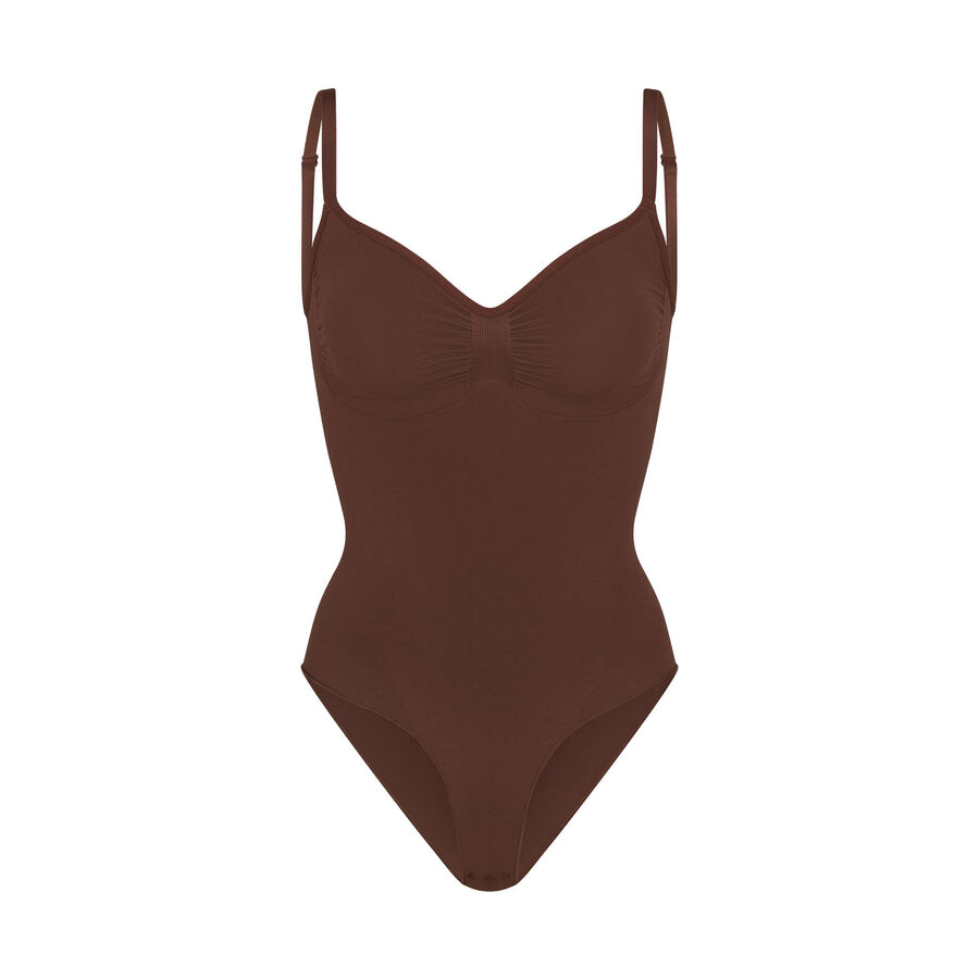 Короткое боди SKIMS Seamless Sculpt, цвет Cocoa
Короткое боди SKIMS Seamless Sculpt, цвет Cocoa