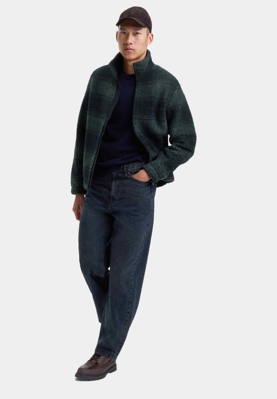 Флисовая куртка Marks & Spencer JACQUARD CHECKED ZIP UP, Dark Navy Mix/Dark Blue
Флисовая куртка Marks & Spencer JACQUARD CHECKED ZIP UP, Dark Navy Mix/Dark Blue
