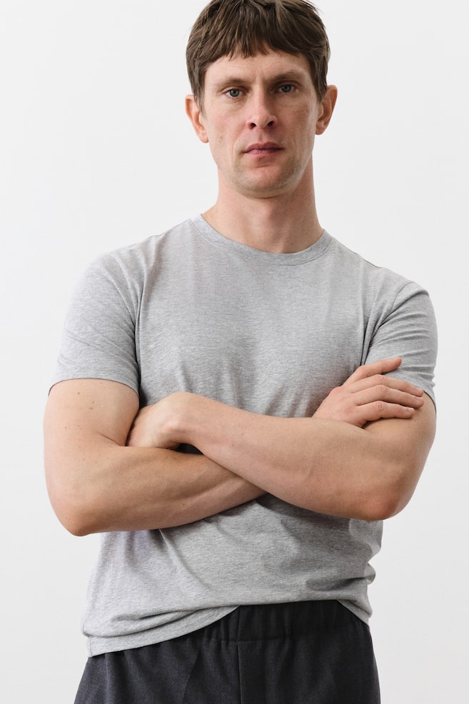 Футболка облегающего кроя из хлопка пима H&M, серый
Футболка облегающего кроя из хлопка пима H&M, серый