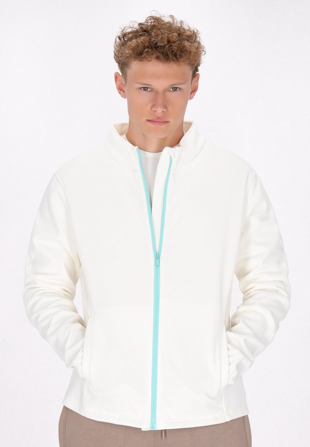 Тренировочная куртка Mo, кремовый, Бежевый, Тренировочная куртка Mo, кремовый
Тренировочная куртка Mo, кремовый, Бежевый, Тренировочная куртка Mo, кремовый