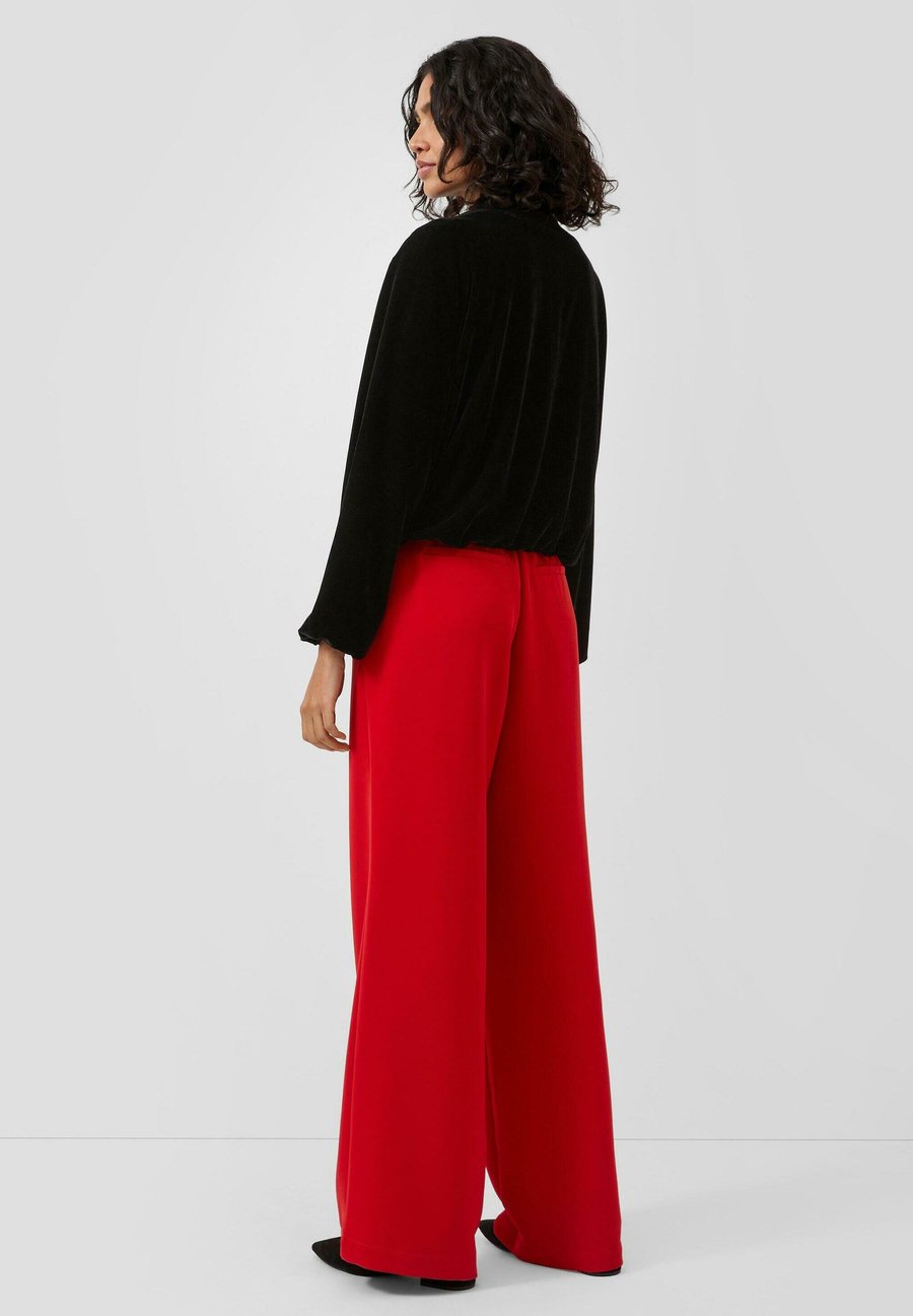 Толстовка s.Oliver INDOOR, Schwarz/Black, Черный, Толстовка s.Oliver INDOOR, Schwarz/Black
Толстовка s.Oliver INDOOR, Schwarz/Black, Черный, Толстовка s.Oliver INDOOR, Schwarz/Black