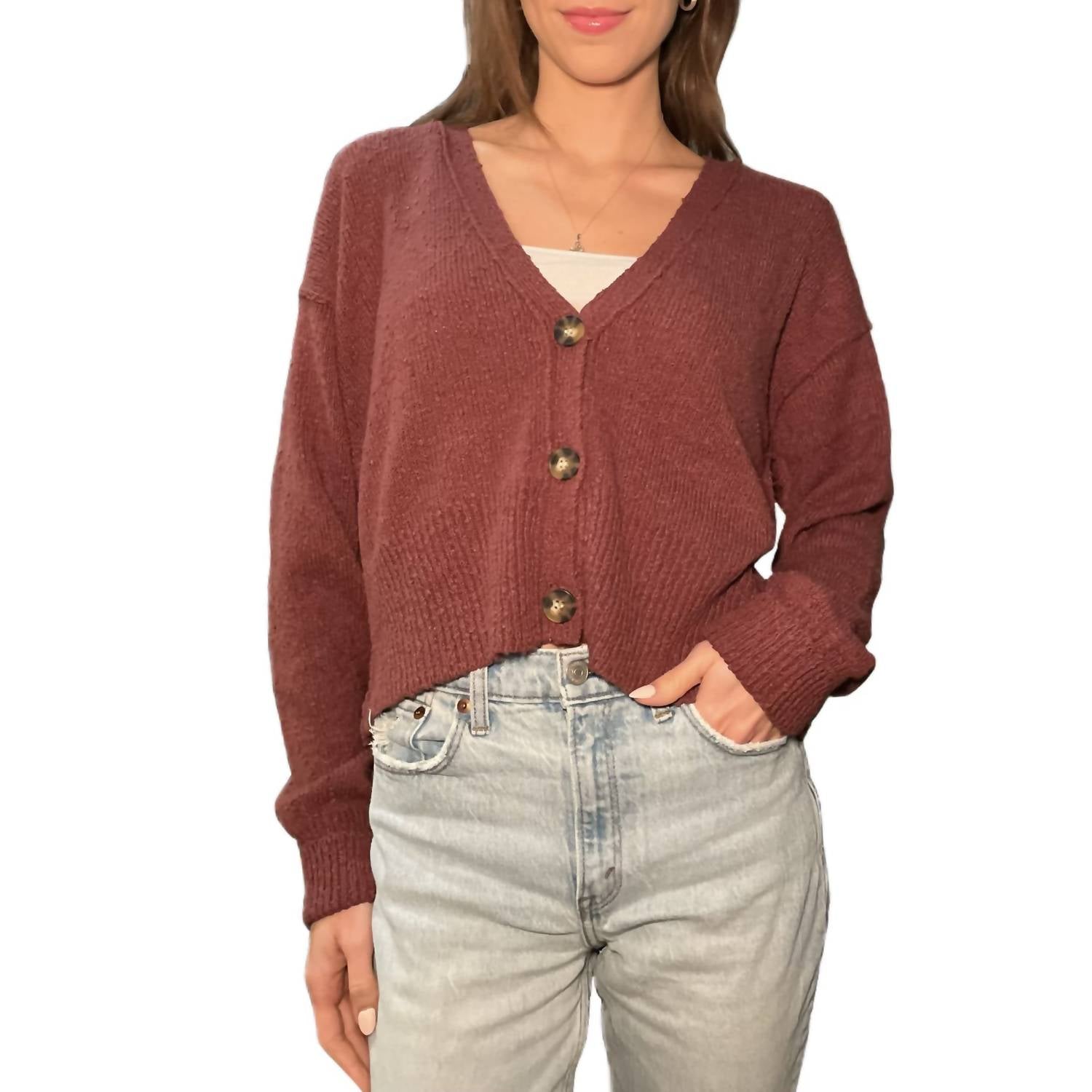 Кардиган Кимми на пуговицах в гранатовом цвете By Together, Garnet
Кардиган Кимми на пуговицах в гранатовом цвете By Together, Garnet