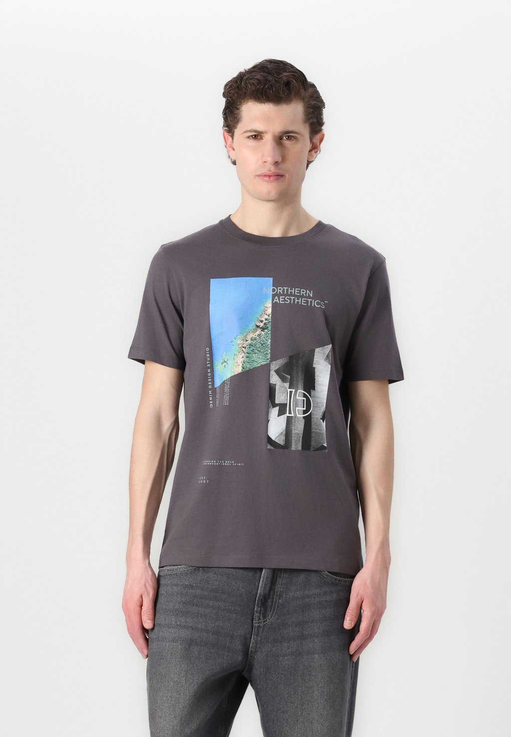 Футболка с принтом TOM TAILOR DENIM, серый
Футболка с принтом TOM TAILOR DENIM, серый