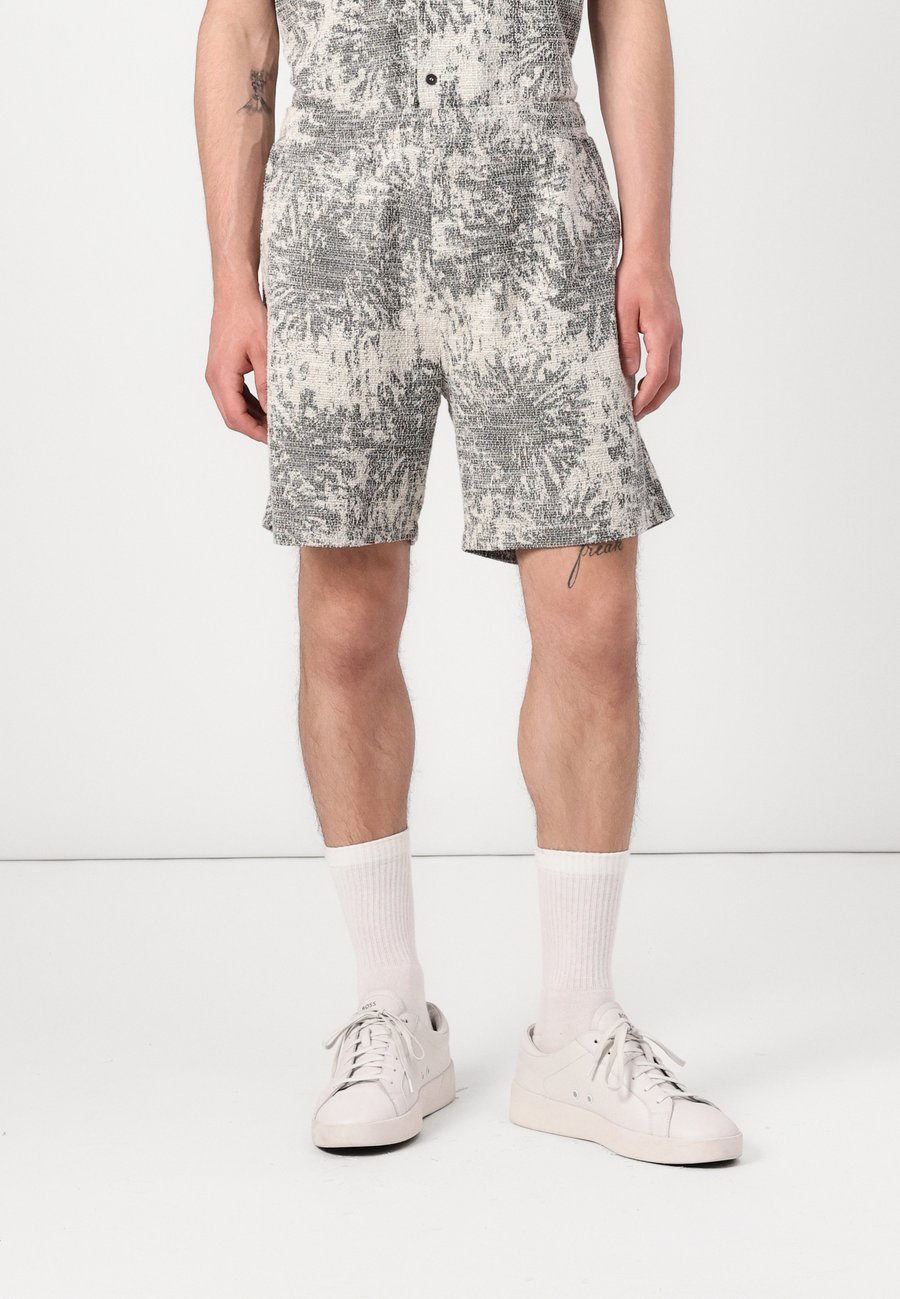 Шорты Samsøe Samsøe JABARI , Sunflower/Grey
Шорты Samsøe Samsøe JABARI , Sunflower/Grey